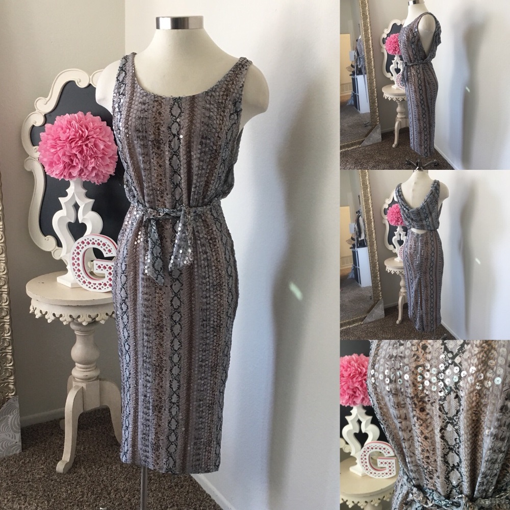 🌺 MKC Marisa Kenson 
Gorgeous Snake Sequin Dress